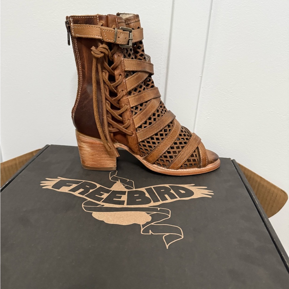 Freebird Women's Tan Heeled Boots
